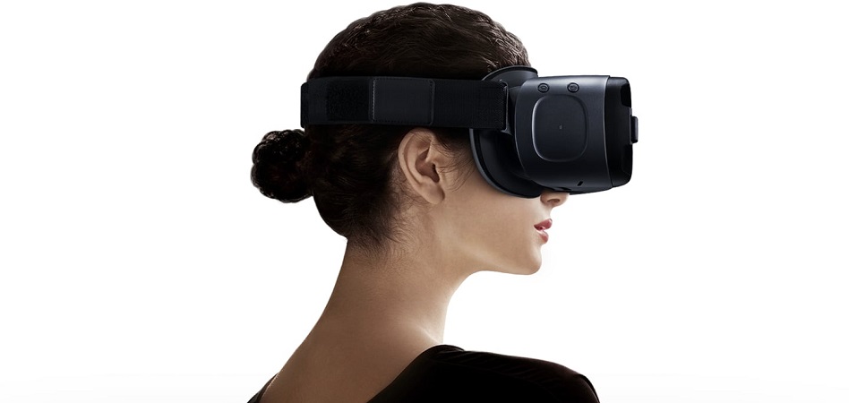 Samsung sube un peldaño en realidad virtual: menos ‘hardware’ y más redes sociales