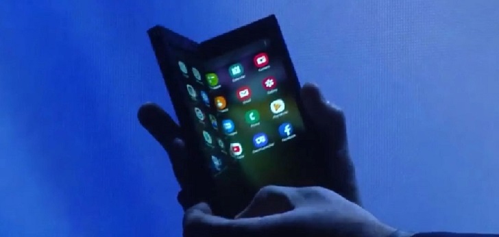 Samsung muestra su primer ‘smartphone’ flexible y confirma su llegada para el próximo año