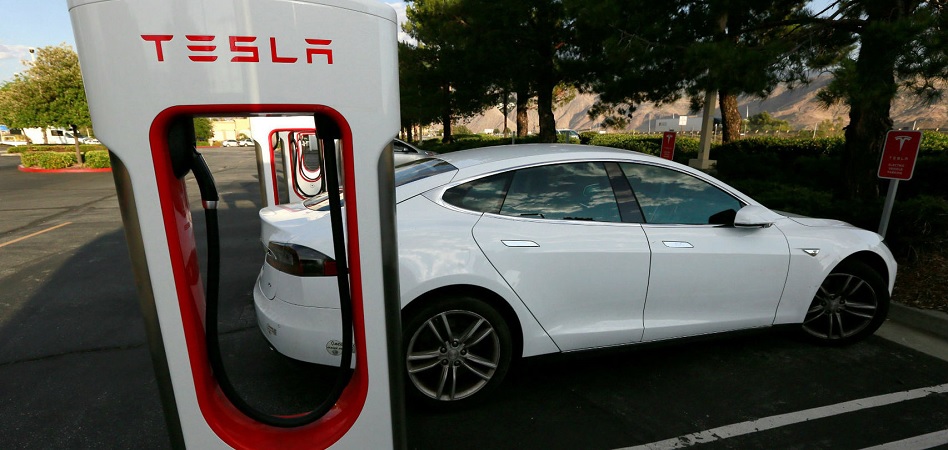 Tesla ‘aparca’ en Cuenca: instalará el primer punto de recarga rápida en la provincia